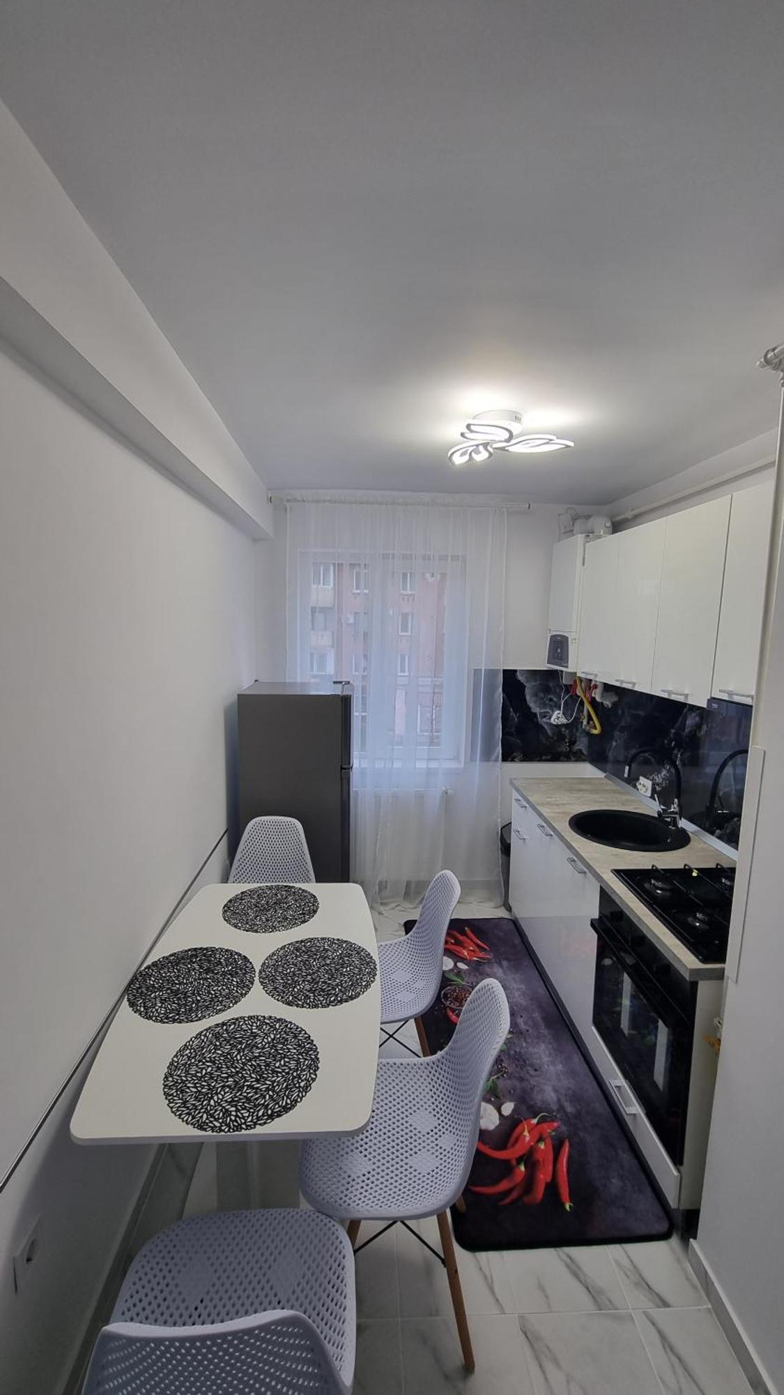 Apartament Central Pe Pietonala Nr2 Hunedoara Extérieur photo