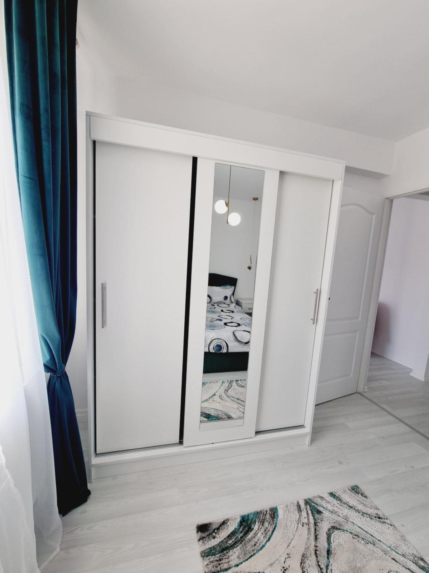Apartament Central Pe Pietonala Nr2 Hunedoara Extérieur photo