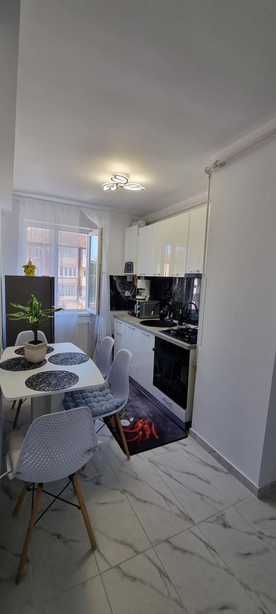 Apartament Central Pe Pietonala Nr2 Hunedoara Extérieur photo