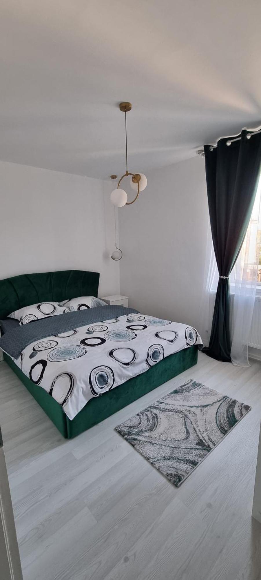 Apartament Central Pe Pietonala Nr2 Hunedoara Extérieur photo