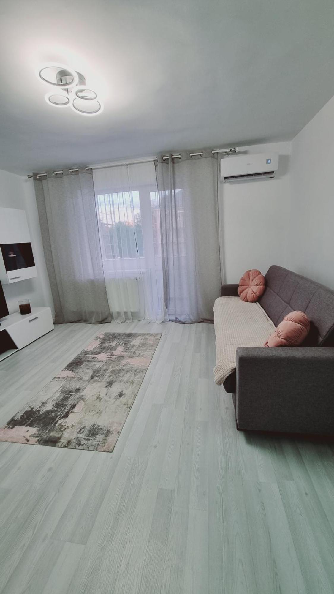 Apartament Central Pe Pietonala Nr2 Hunedoara Extérieur photo